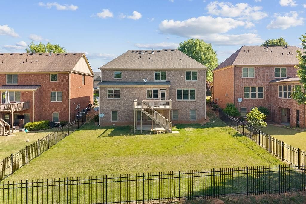 Building Photo - 3574 Willow Glen Trail