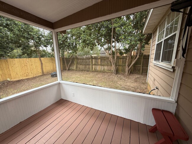 Building Photo - East Tallahassee Home Off Mahan