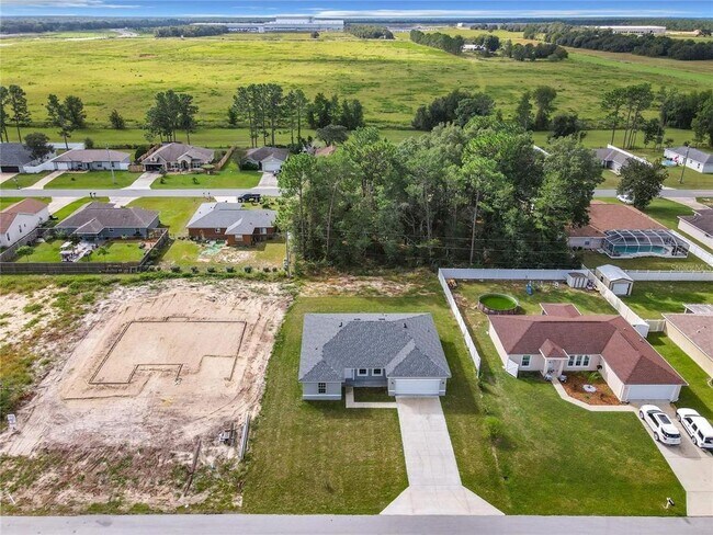 Building Photo - 406 Marion Oaks Trail