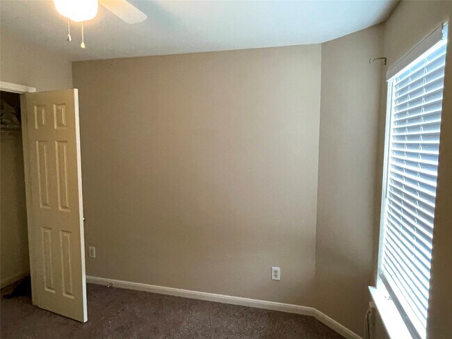 Building Photo - 29618 Evergreen Hills Dr