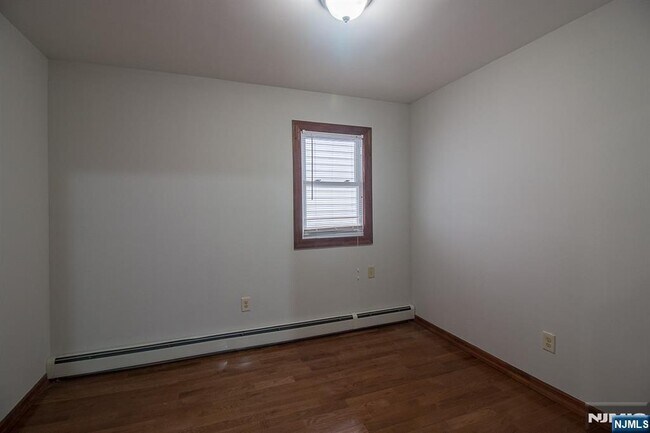 Building Photo - 756 S 17th St