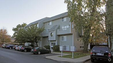 Building Photo - Courtyard at North Beacon