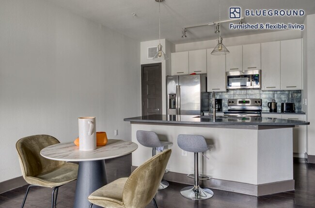 Building Photo - 2823 E Martin Luther King Jr Blvd