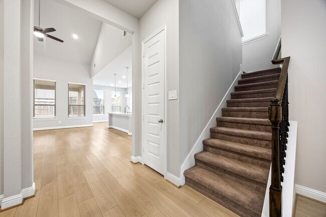 Building Photo - 17535 White Baneberry Dr