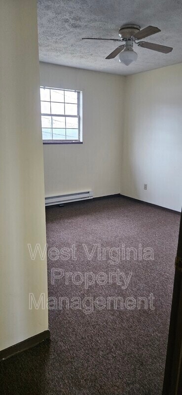 Building Photo - 12 Lair of II