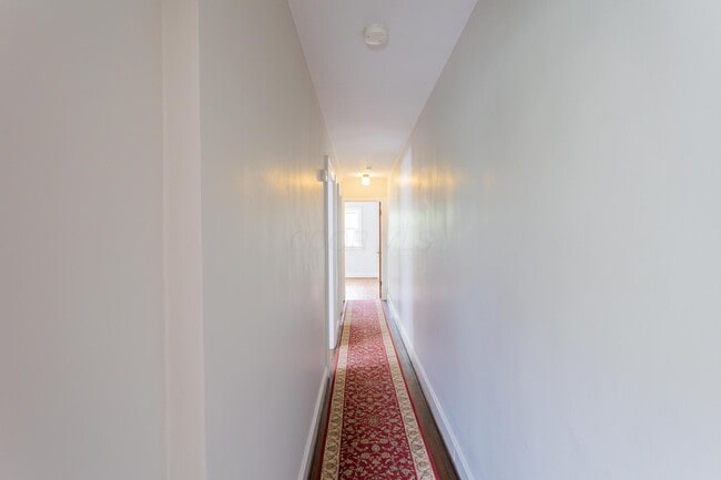 Building Photo - 174 W Weber Rd