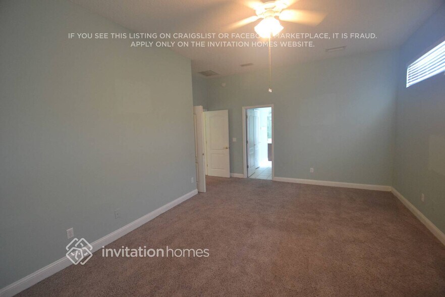 Building Photo - 382 Edge of Woods Rd