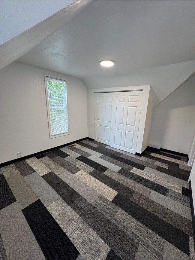 Building Photo - 601 W Wolf Ave