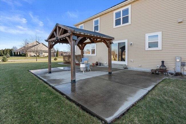 Building Photo - N42W22770 Beacon Ct