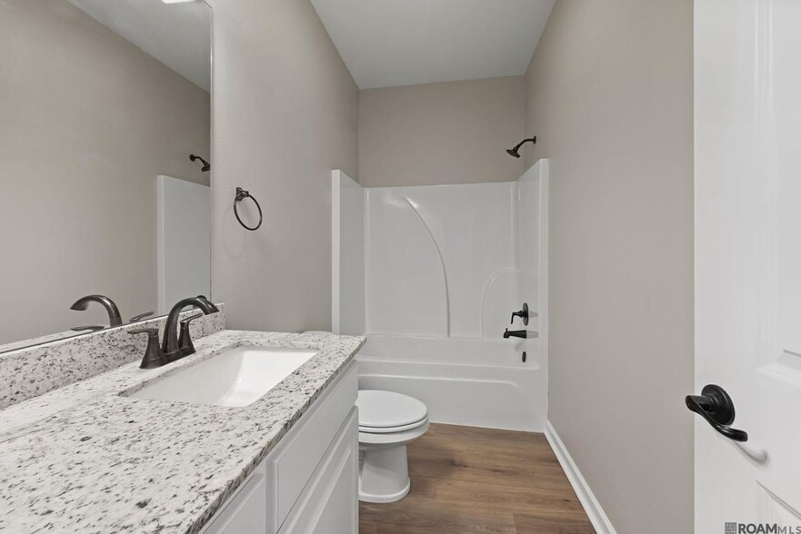 Building Photo - 17455 Berkshire Dr