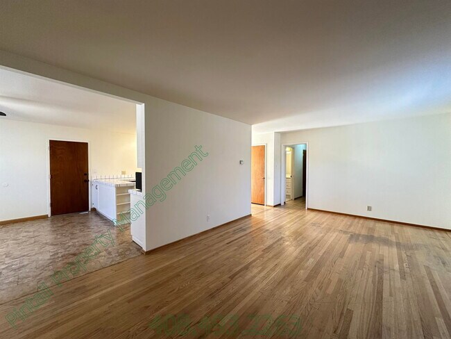 Building Photo - 965 Amstutz Dr