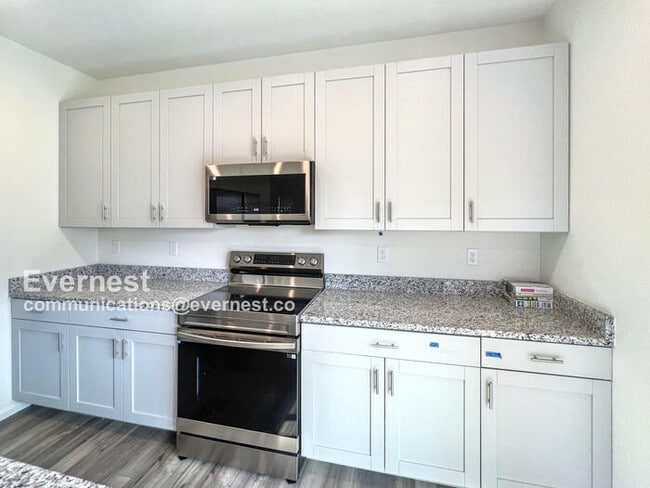 Building Photo - 3858 Riviera Ct
