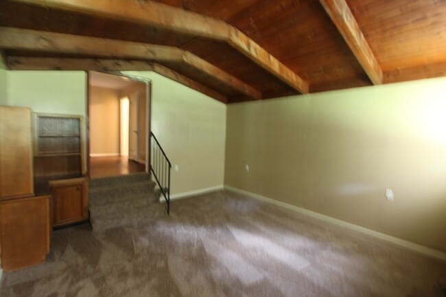 Building Photo - New On The Market with GREAT FEATURES!  Large 3 Bedroom PLUS Den!!