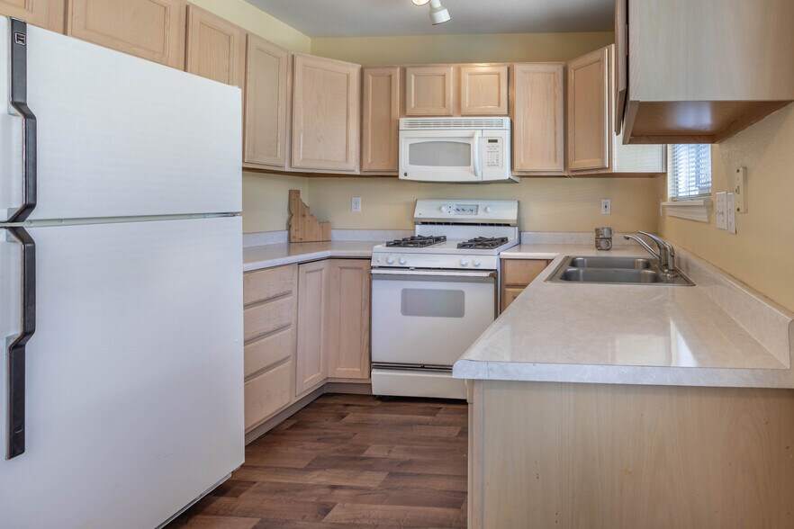 Building Photo - 509 State St