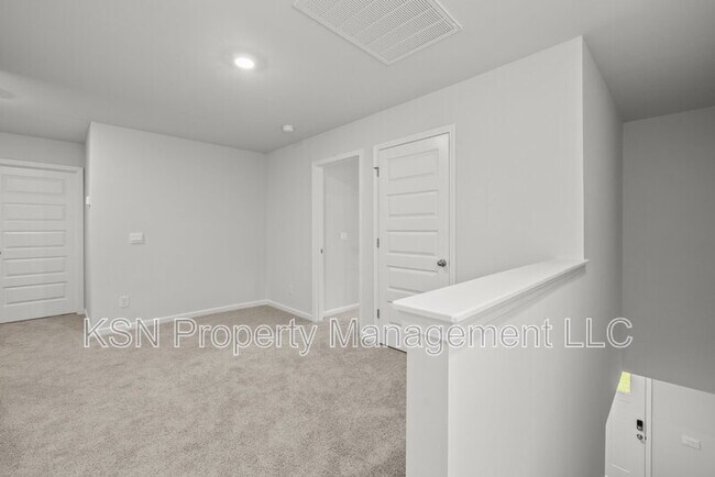 Building Photo - 129 Azure Dr