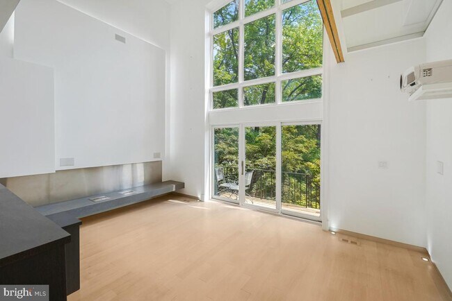 Building Photo - 3927 Georgetown Ct NW