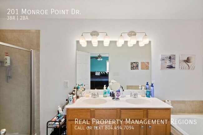 Building Photo - 201 Monroe Point Dr