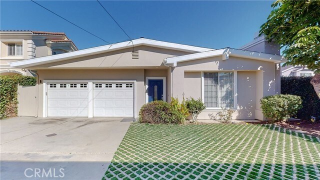 Building Photo - 2213 Bataan Rd