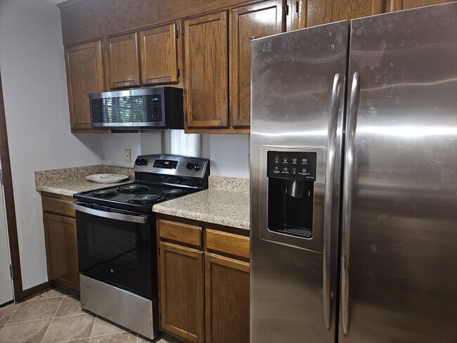 Building Photo - 5590 Bellflower St
