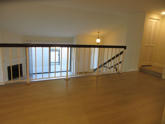 Building Photo - Duggan Property Management, Inc presents this 3BR +2.5 bath in Encino Village Townhomes