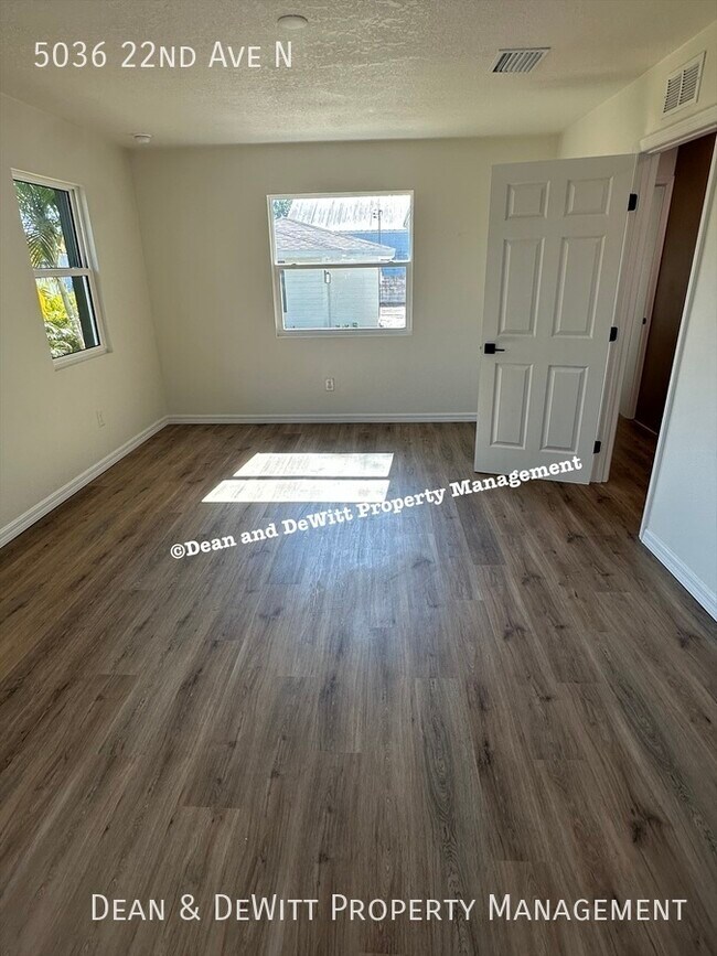 Building Photo - 5036 22nd Ave N