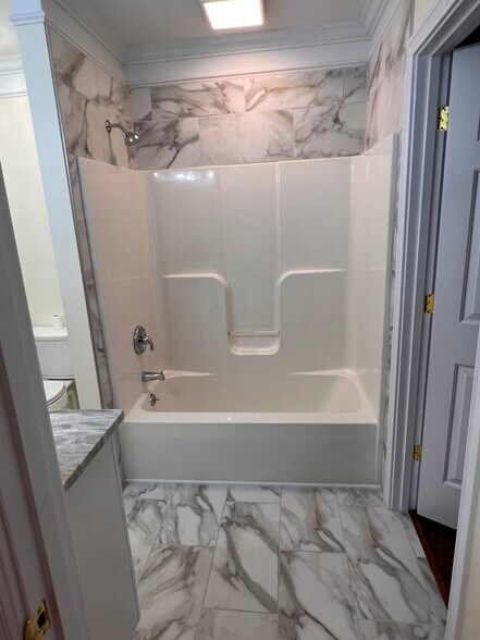 New tile - 105 Ashton Ct