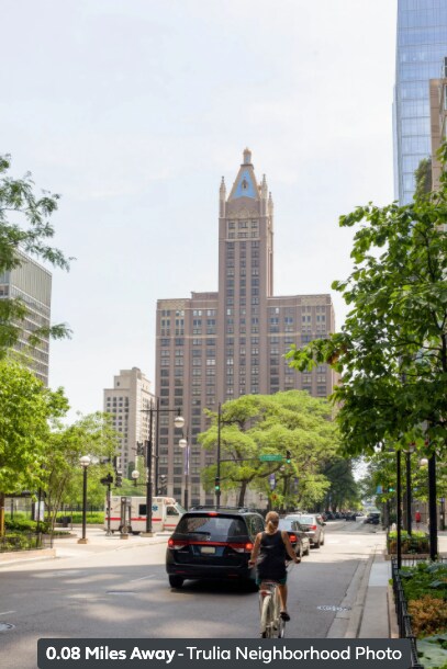 Building Photo - 230 E Ontario St