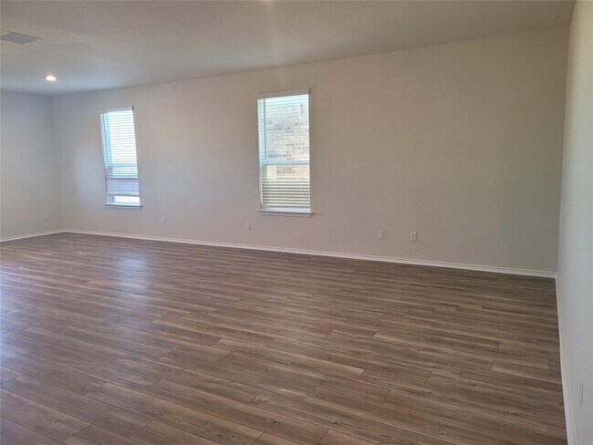 Building Photo - 222 Sugar Cane Rd