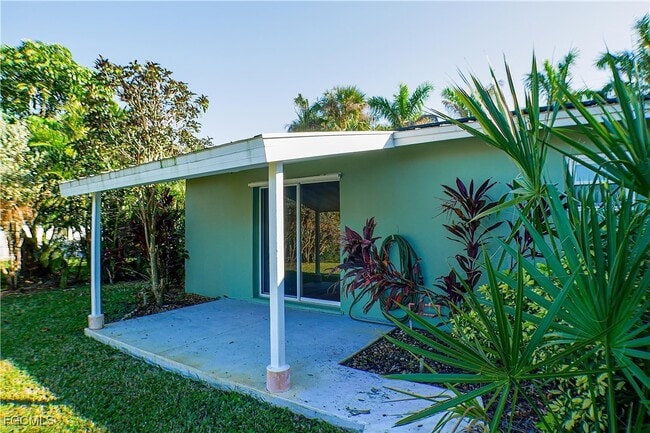 Building Photo - 2221 Cape Way