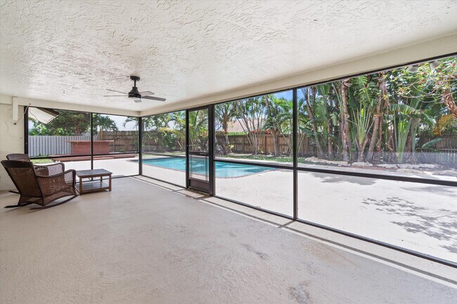 Building Photo - 1394 Gallinule Cir