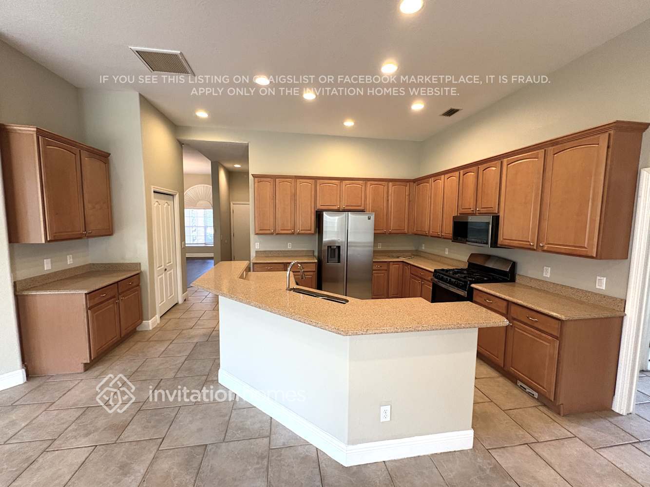 Building Photo - 13075 Peregrin Cir