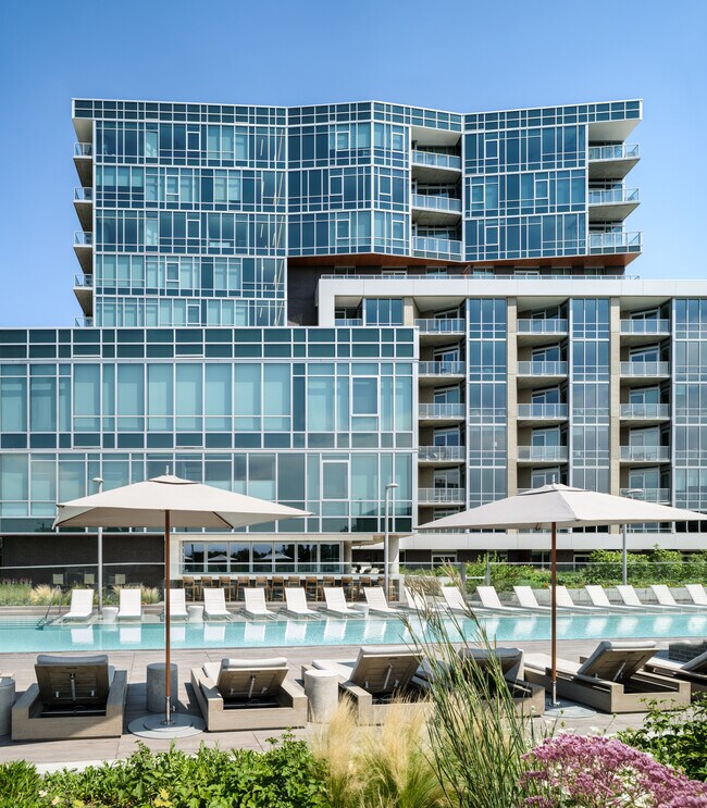 Pool/Spa - 4200 W 17th Ave