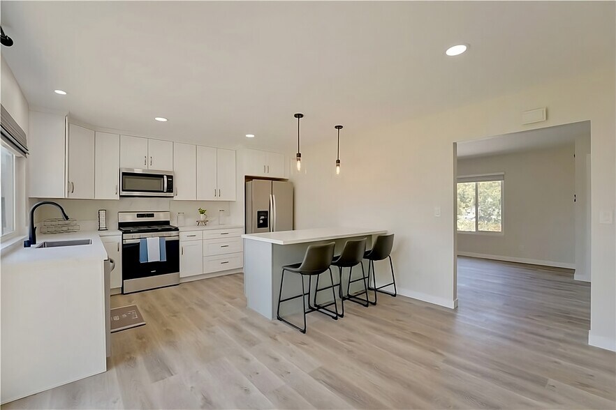 Building Photo - 10319 Hemphill Ct