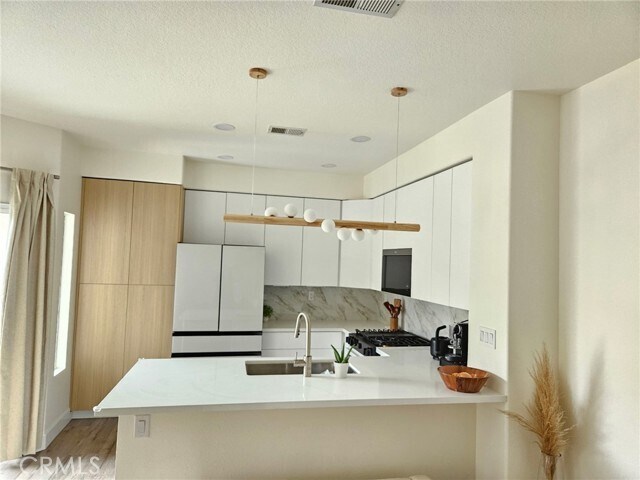 Building Photo - 28507 Klondike Dr