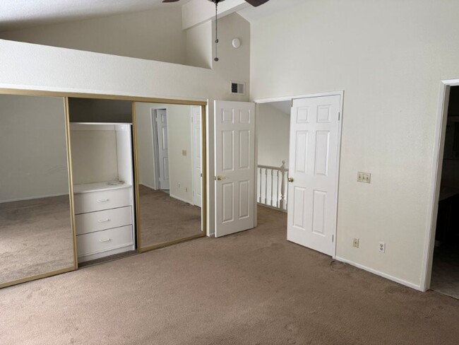Building Photo - Modern 3 Bedroom Condo w/ Garage Vacaville...