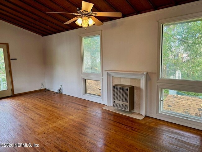 Building Photo - 1457 Challen Ave