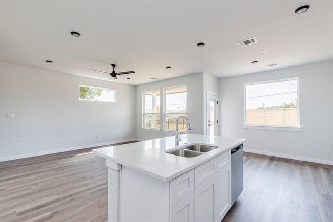 Building Photo - 2600 Gattis School Rd
