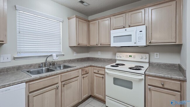 Building Photo - 111 Artesian Ln NW