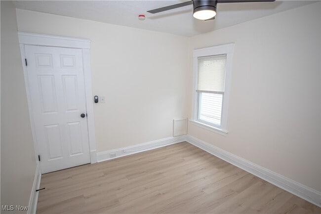 Building Photo - 3219 W 86th St