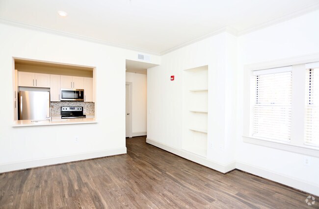 Interior Photo - Camden Roosevelt