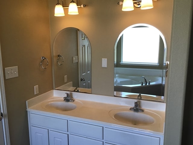 Building Photo - 3926 Cloudbluff Ln