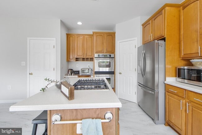 Building Photo - 115 Richard Dr SE