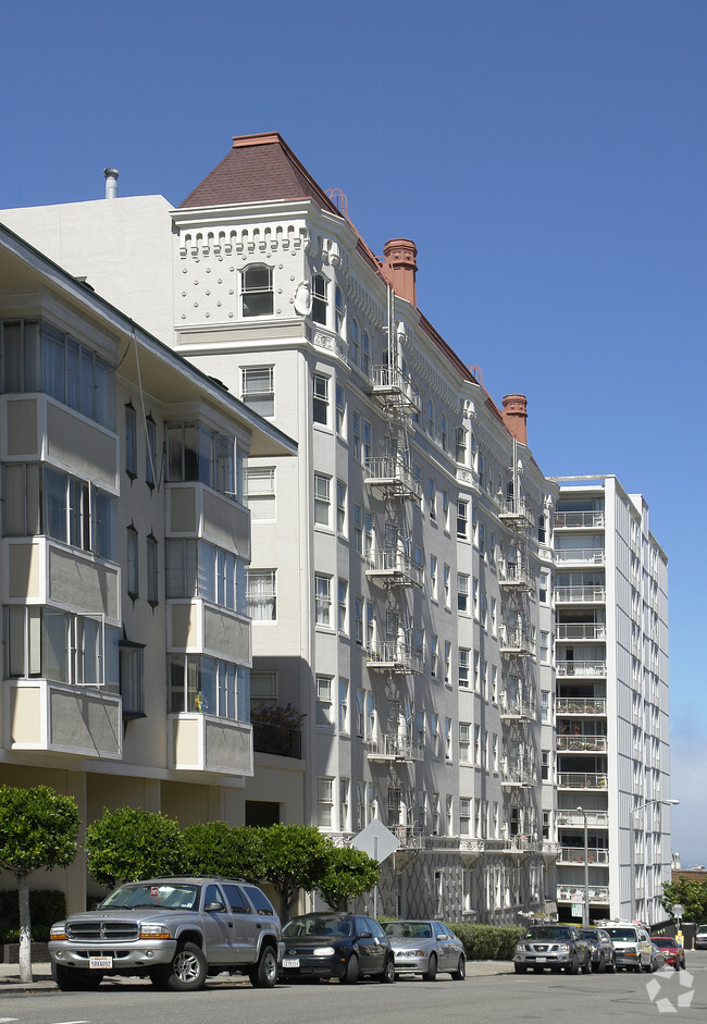 Building Photo - Pacific Heights: Expansive 2nd Floor Flat ...