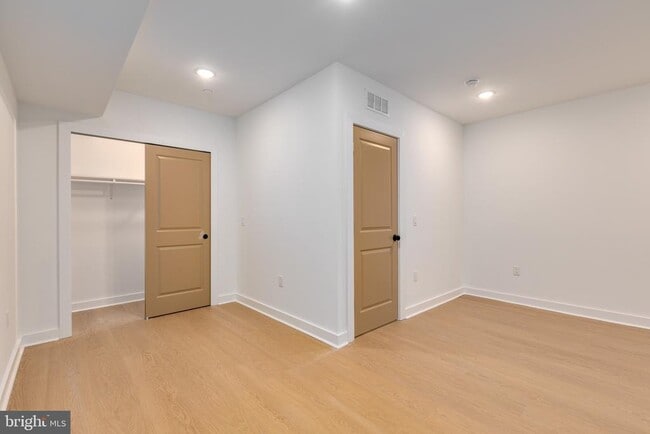 Building Photo - 2350 N 16th St