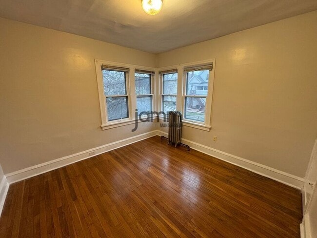 Building Photo - 12611 Franklin Blvd