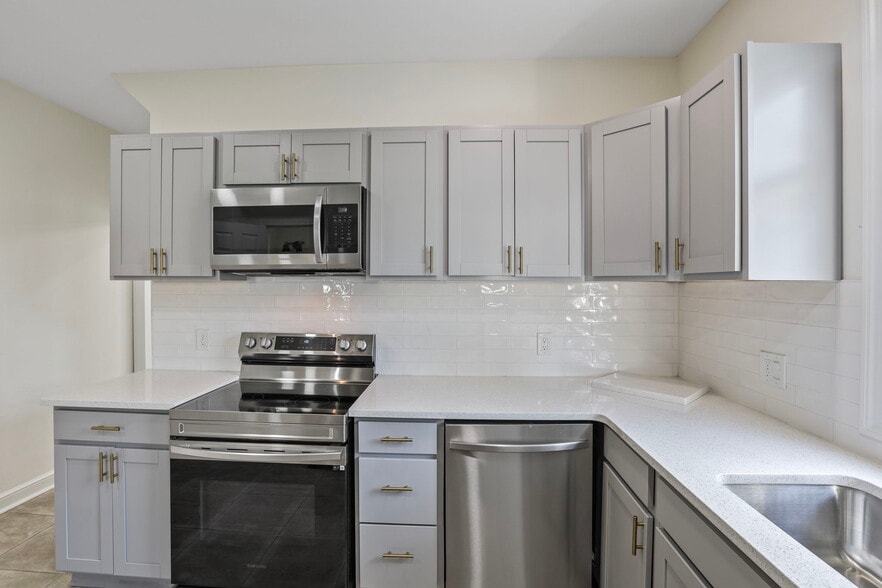 Building Photo - 187 Avondale Ave