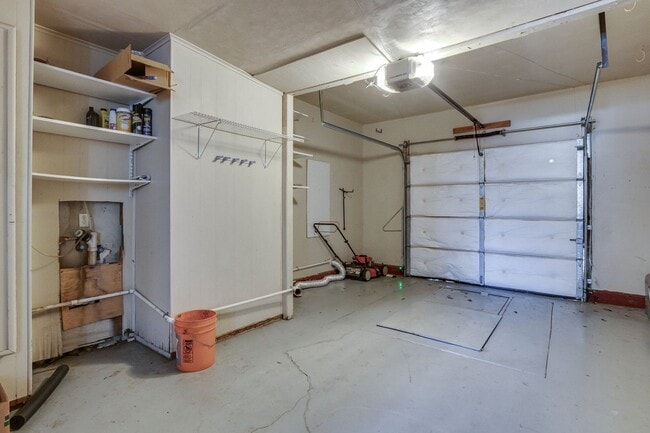 Building Photo - Three bed home in the heart of The Village