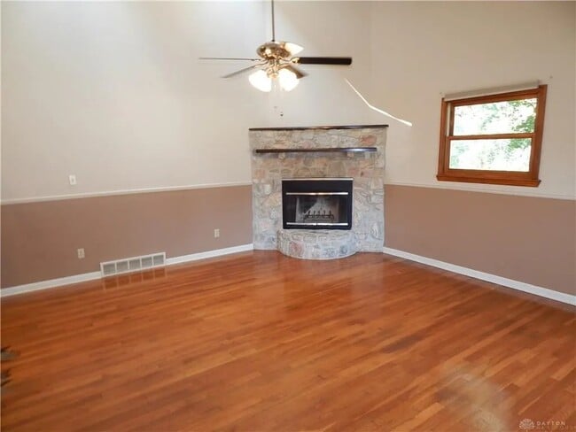 Building Photo - 4702 Alexis Ave