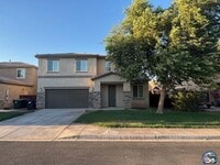 Building Photo - 642 Las Lomas St