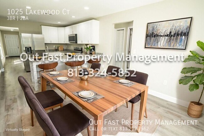 Building Photo - 1025 Lakewood Ct